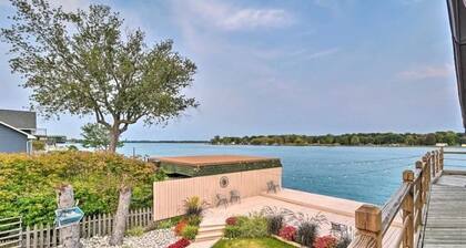 Saint Clair River front Retreat With 6 Beds - Enjoy Fishing-Kayak-Relax