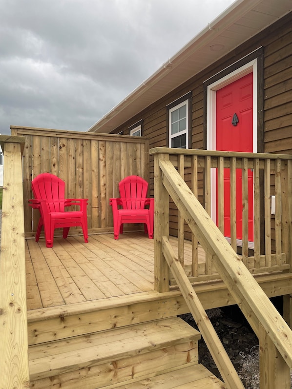 Exterior - Buoy & Arrow Restaurant and Suites (Rocky Harbour)
