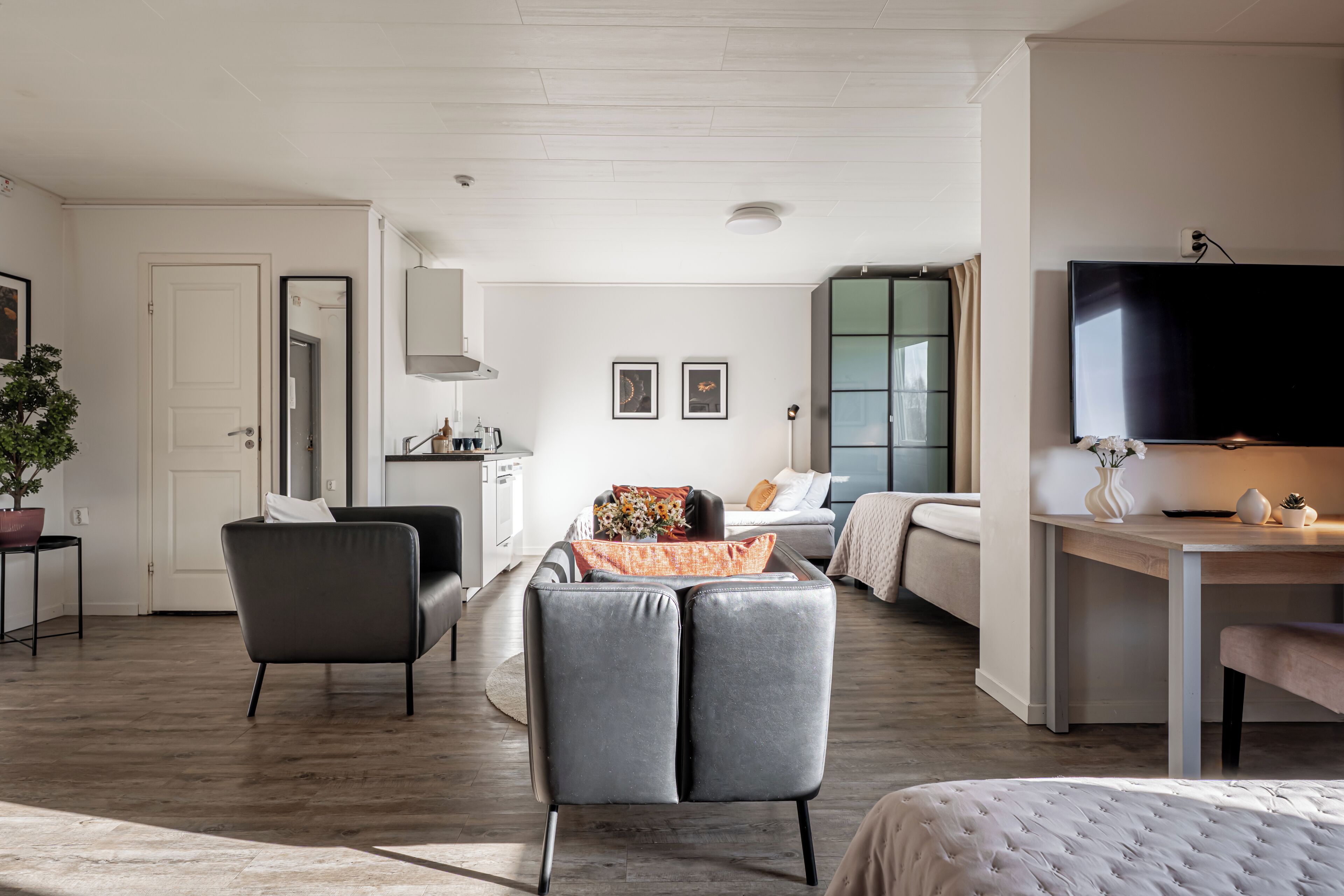 Quarto triplo família | Wi-Fi de cortesia, roupa de cama