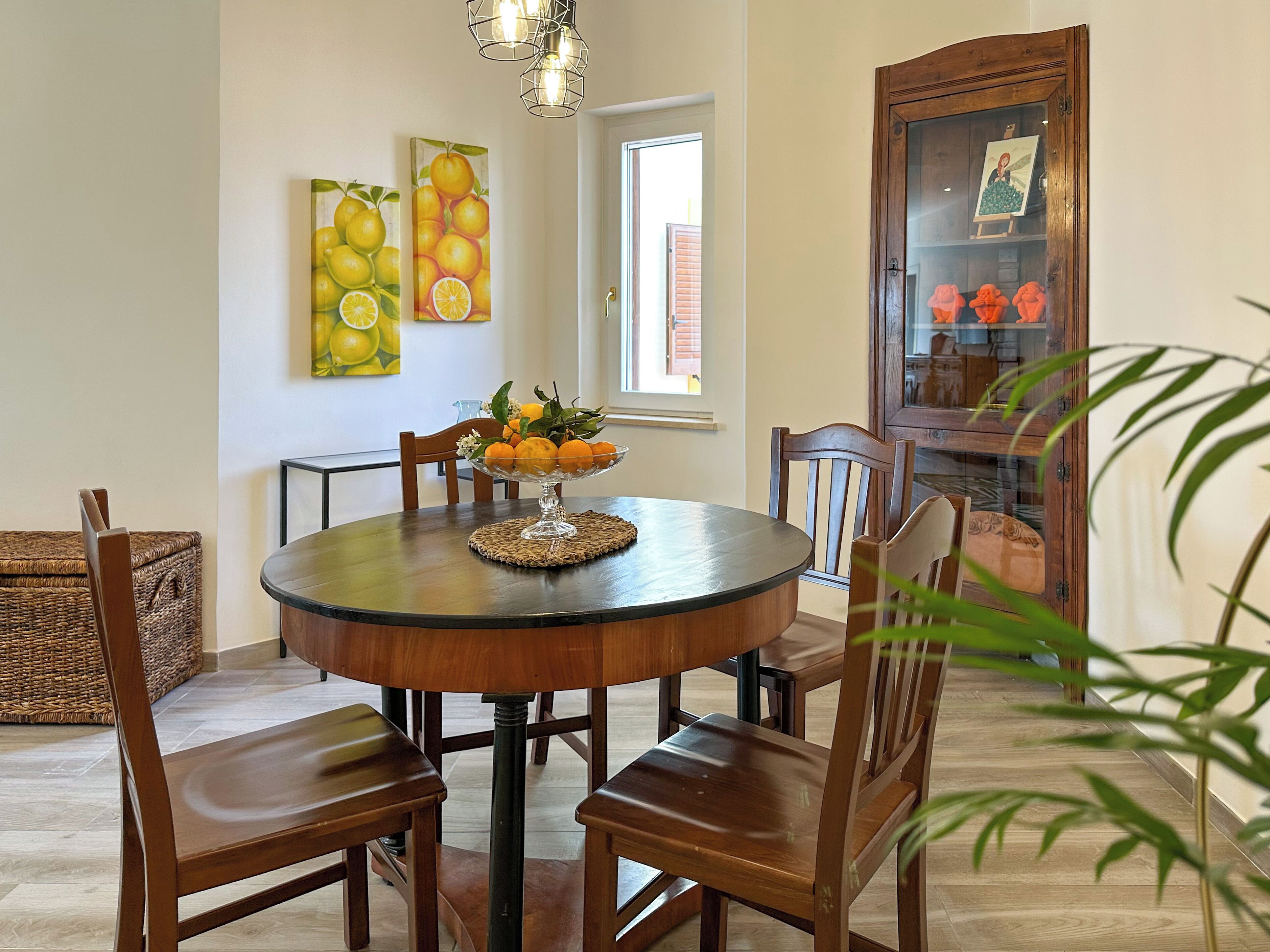 Appartement, vue cour intérieure | Salle à manger