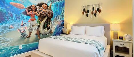 3 habitaciones, tabla de planchar con plancha y cuna de viaje