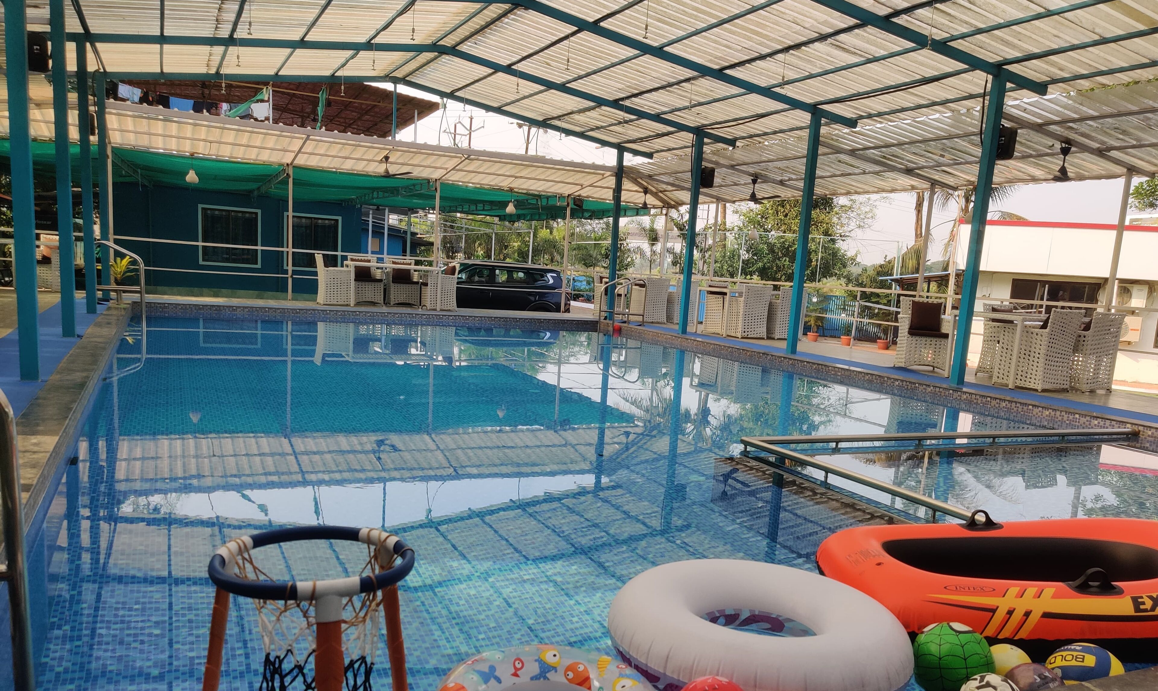 15 つの屋外プール