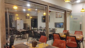 Ảnh chưa phân loại, 2 trong số 22 ảnh, nút