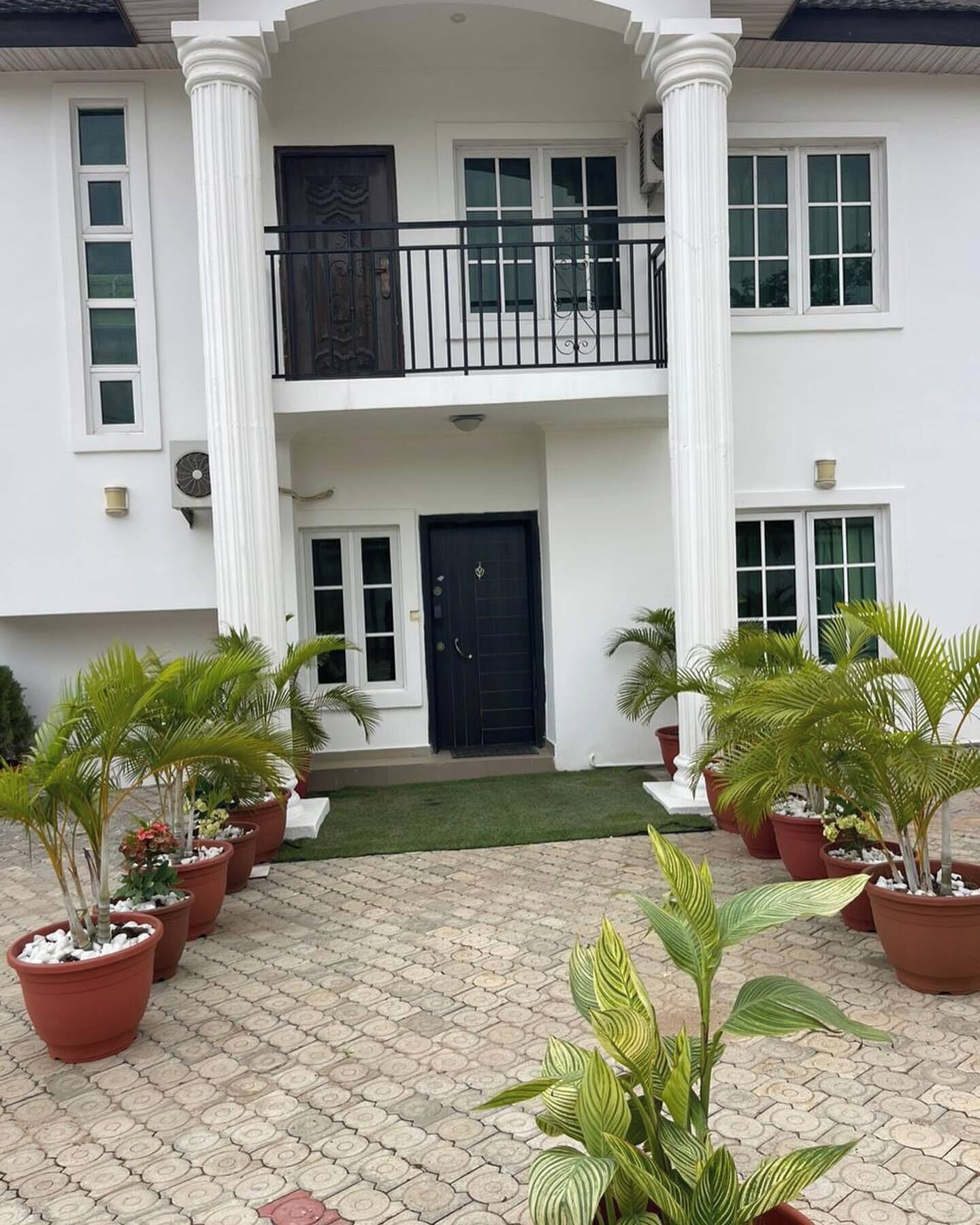 Bagian depan properti