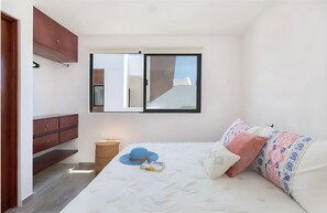 2 bedrooms