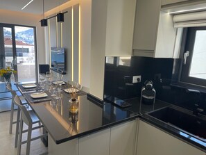 Fridge, microwave, oven, stovetop