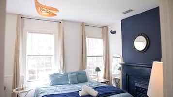 1 slaapkamer, een bureau, wifi, beddengoed