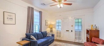 1 block to Trolley, Short walk to Historic Cemeteries, Clean, Coffee Bar