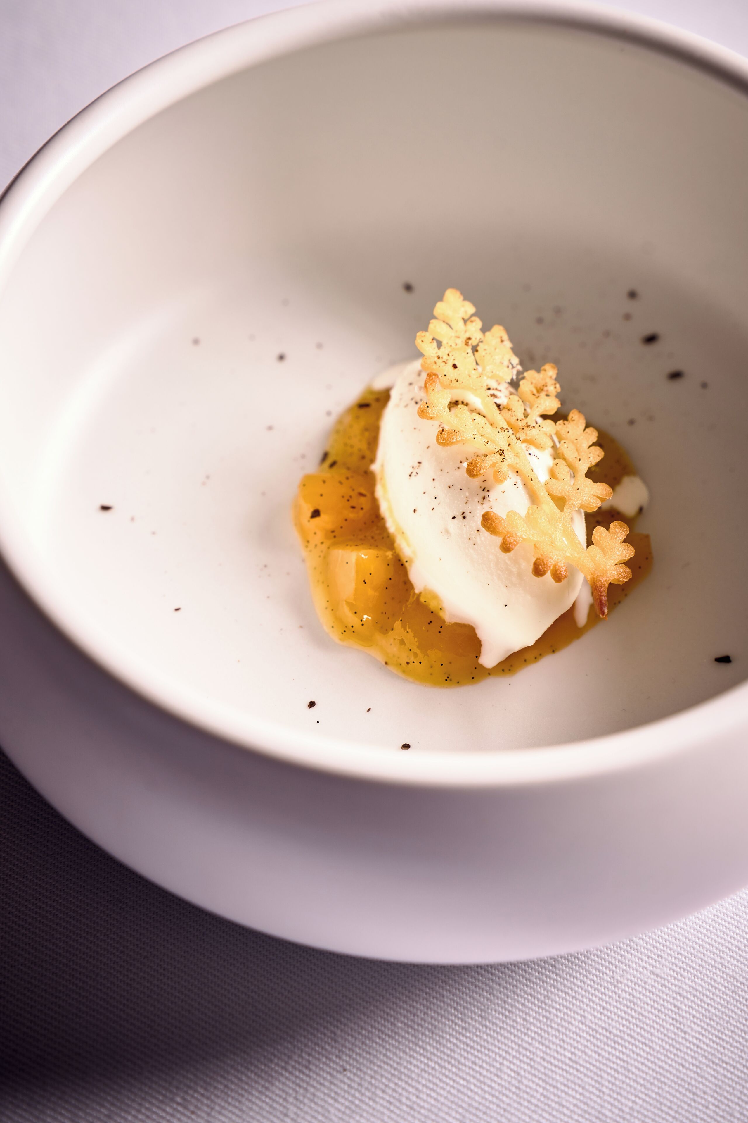 2 restaurants, breakfast served