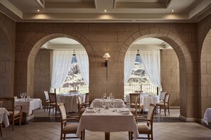 2 Restaurants, Frühstück