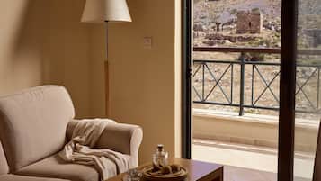 Duplex, Partial Sea View | Living area