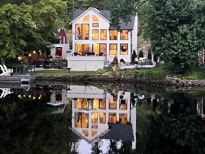 The Answer - Charming, Unique, Tidal, Riverfront Escape - Kayaks, AC Firepit