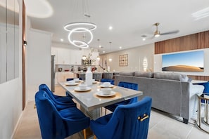 Dining - EV_2379 - 5 Bed 4 Bath Townhome with Screened-In Splash Pool, Custom Kids Bedroo (Kissimmee)