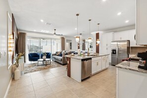 Interior - EV_2379 - 5 Bed 4 Bath Townhome with Screened-In Splash Pool, Custom Kids Bedroo (Kissimmee)