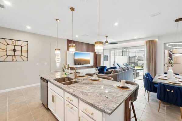 Interior - EV_2379 - 5 Bed 4 Bath Townhome with Screened-In Splash Pool, Custom Kids Bedroo (Kissimmee)