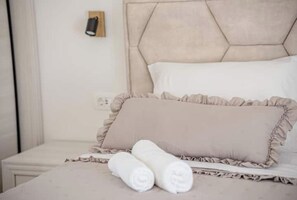 3 bedrooms, WiFi, bed sheets