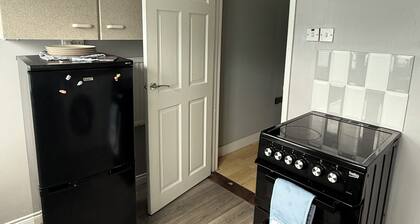Cozy Cookstown Cottage