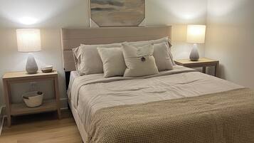 3 makuuhuonetta, silitysrauta/-lauta, Wi-Fi, vuodevaatteet