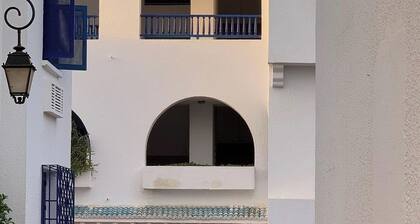 Appartement marina Monastir pieds dans l'eau