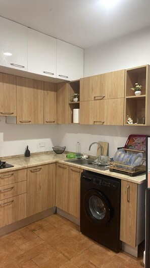 Microondas, horno y parrilla de estufa