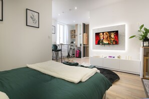 1 bedroom, WiFi, bed sheets