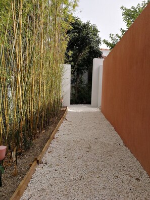 Enceinte de l’hébergement