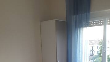 Classic Single Room | In-room safe, free WiFi, bed sheets