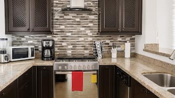 Premium-Villa, eingeschrĂ€nkter Meerblick | Eigene KĂŒche