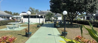 Tropical Palm Motel