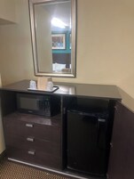 Standard Double Room | Desk, laptop workspace, free WiFi