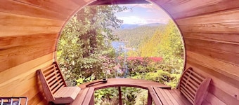 Charming Ocean View Cottage with Private Sauna & Hot Tub