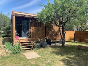 Terrace/patio - Tiny House. La chambre des oliviers (AUBAIS)