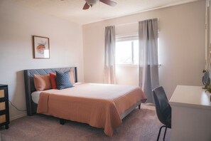 4 dormitorios, escritorio, tabla de planchar con plancha y wifi gratis