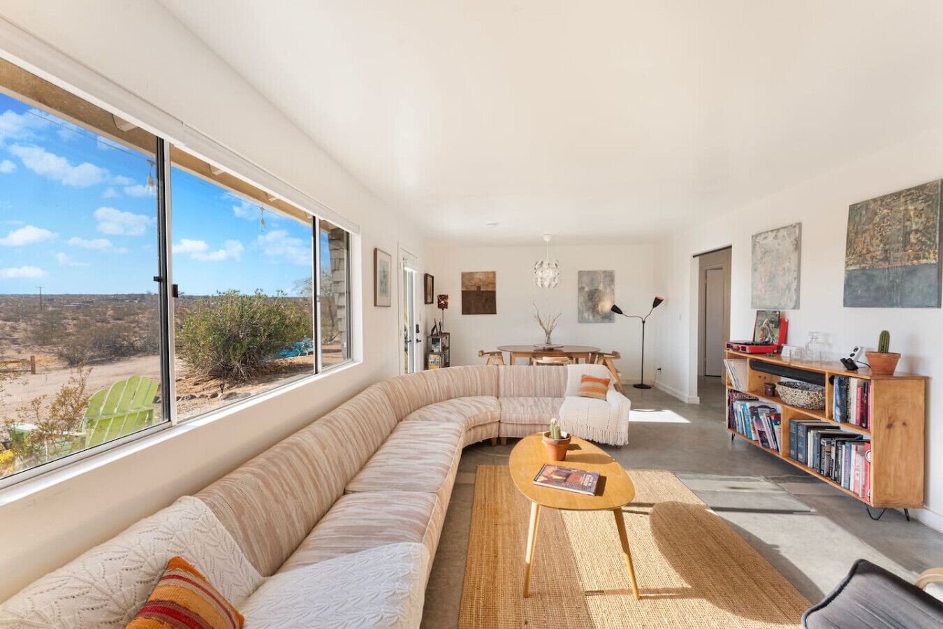 Smart TV, fireplace, books, music library