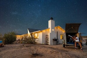 Exterior - `Into The Wild` Secluded~ Breathtaking Sunsets~ (Joshua Tree)