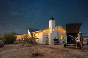 Exterior - `Into The Wild` Secluded~ Breathtaking Sunsets~ (Joshua Tree)