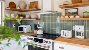 Macchina per tè/caffè, frigorifero, microonde, forno