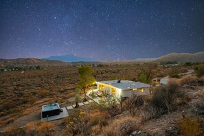 Exterior - Palo Verde Canyon~5 acre Private Mountain~Hot Tub (Morongo Valley)