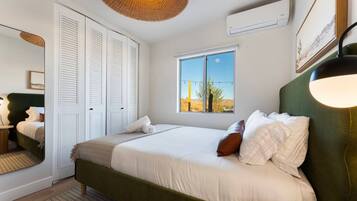 Bureau, fer et planche à repasser, lit parapluie, Wi-Fi gratuit