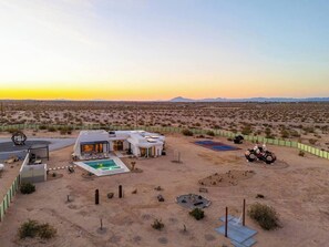 Exterior - JT Art Villa | Luxe & Unique Artistic Getaway (Joshua Tree)