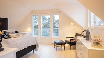 4 makuuhuonetta, silitysrauta/-lauta, Wi-Fi, vuodevaatteet