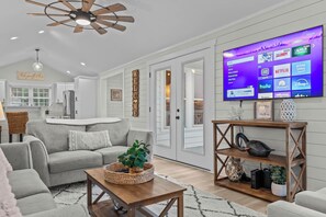 Smart TV, books, stereo