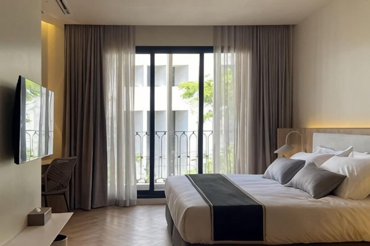 1 bedroom, in-room safe, soundproofing, WiFi (free)