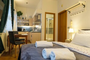 Comfort Apartment, Courtyard View