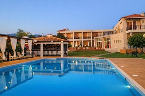 Front of property - Blue Escape (Nafplio)