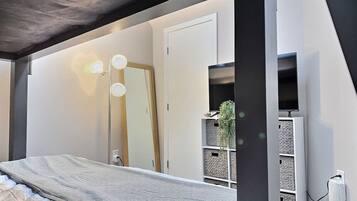 1 Schlafzimmer, Bügeleisen/Bügelbrett, Reisekinderbett, kostenloses WLAN