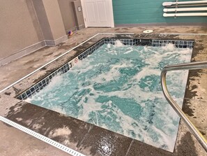 Interior - BearNecessities- Pool, Hot Tub, Gym (Killington)