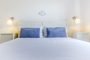 3 bedrooms, iron/ironing board