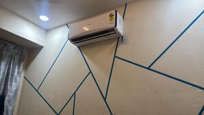 Classic Double or Twin Room, City View - FOREVAR HOTEL (Surat)