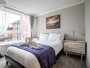 2 quartos, ferros/tábuas de passar roupa, Wi-Fi de cortesia